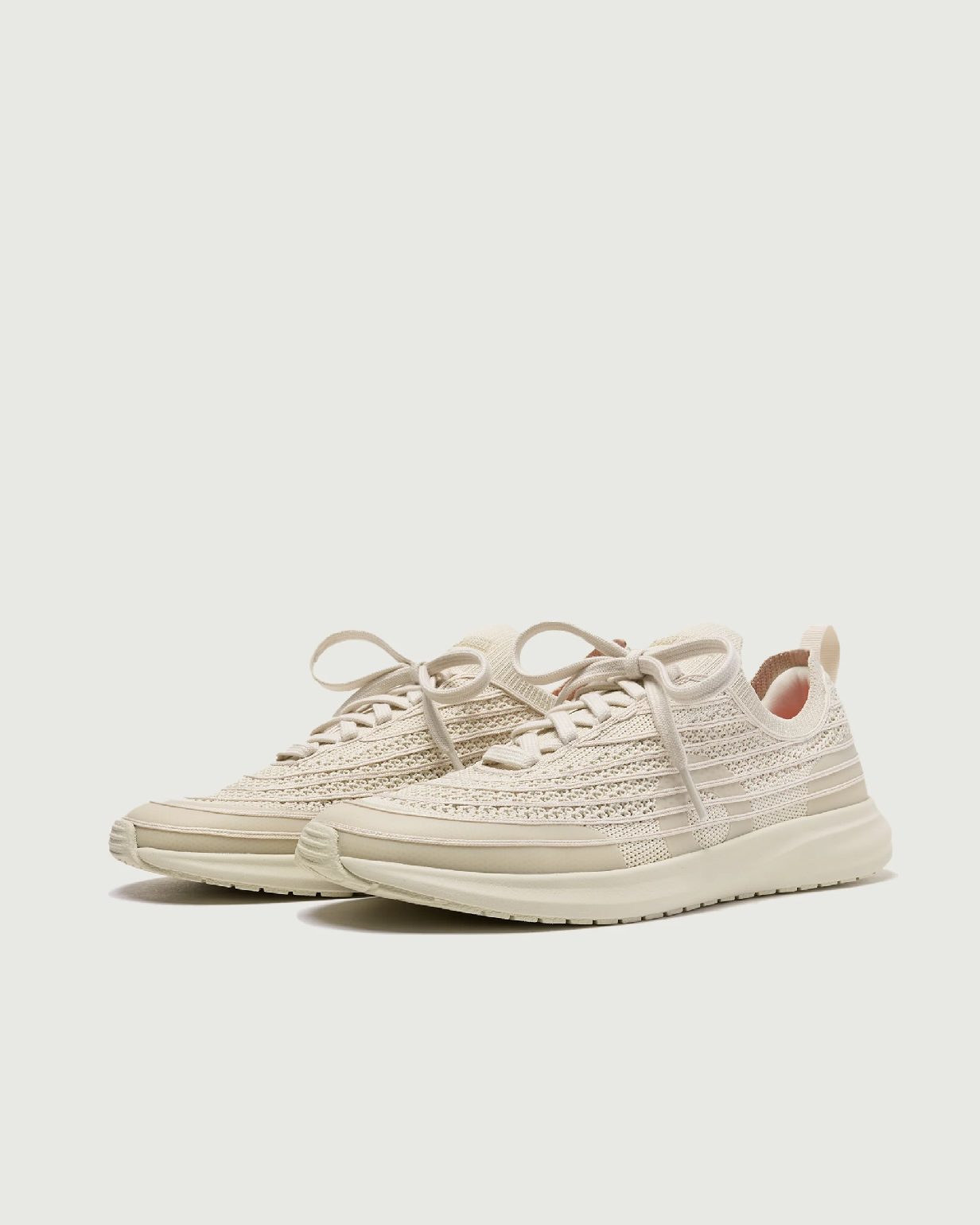 Oliver Cabell trainer in cream