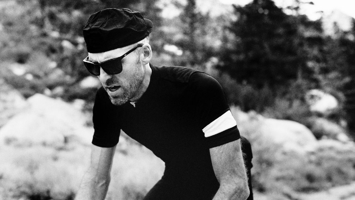 Rider wearing the Rapha arm stripe
